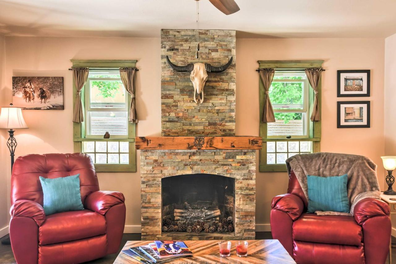 Cozy Home With Media Room Short Walk To Taos Plaza! Exterior foto