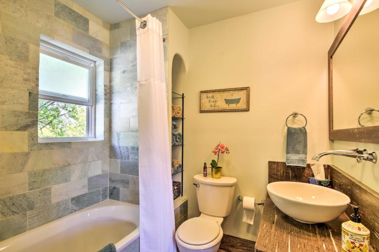 Cozy Home With Media Room Short Walk To Taos Plaza! Exterior foto